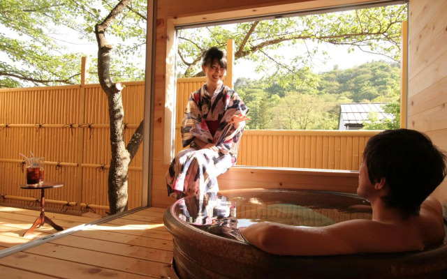 Nakaoyama Onsen Shosenkaku