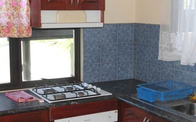 Shalini Garden Hotel & Apartment