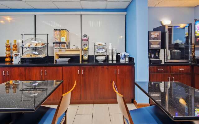 SureStay Hotel by Best Western Lenoir City