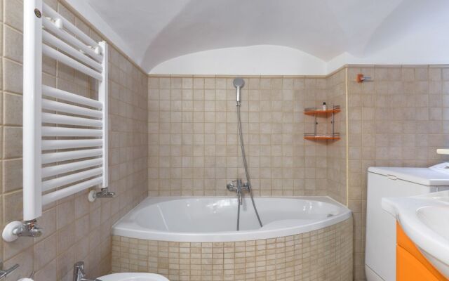 Travel & Stay - Navona 3