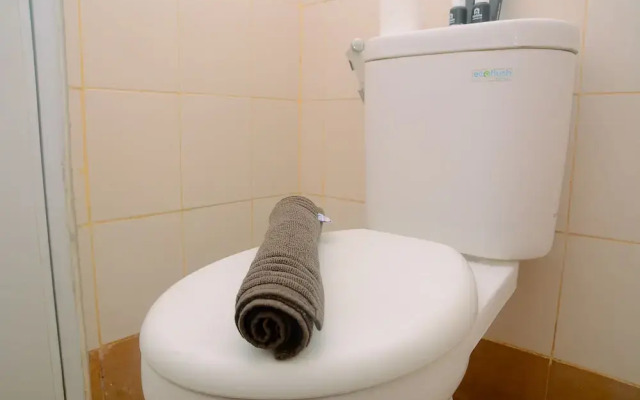 Cozy Living 2BR Apartment at Bassura City near Mall