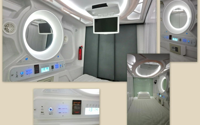 Stay With Me Capsules Hostel