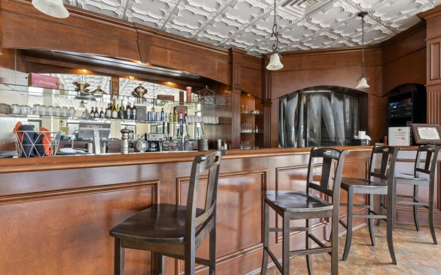 Deluxe 2 Bedroom Villa Lake View