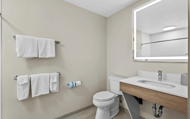 Holiday Inn Express & Suites Ogden by IHG