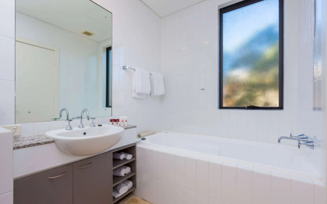 Club Wyndham Perth, Trademark Collection by Wyndham