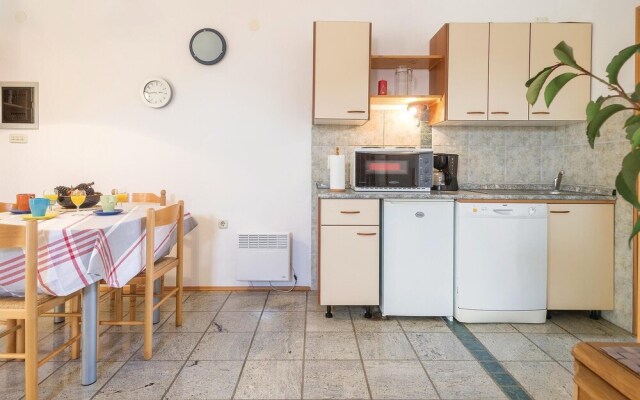 Nice Home in Fazana With Wifi and 1 Bedrooms