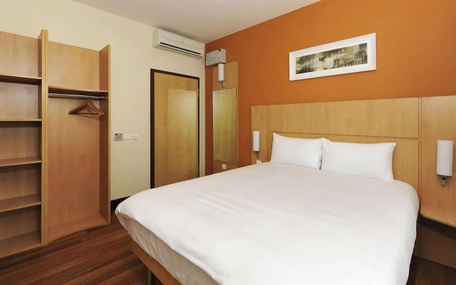 ibis Belfast City Centre