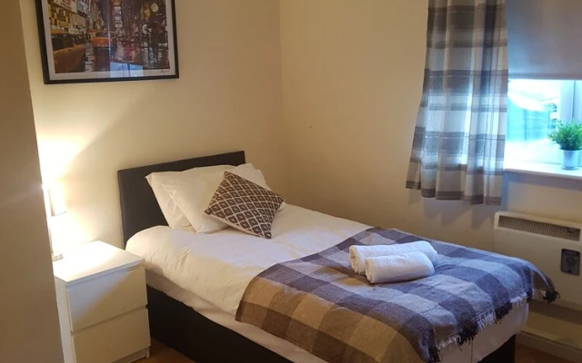 Livingston Contract & Business Apartment