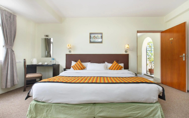 Hotel Serenity