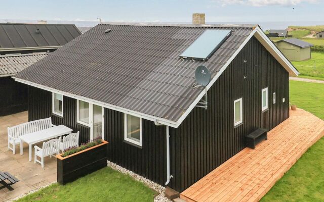 6 Person Holiday Home in Lokken-by Traum