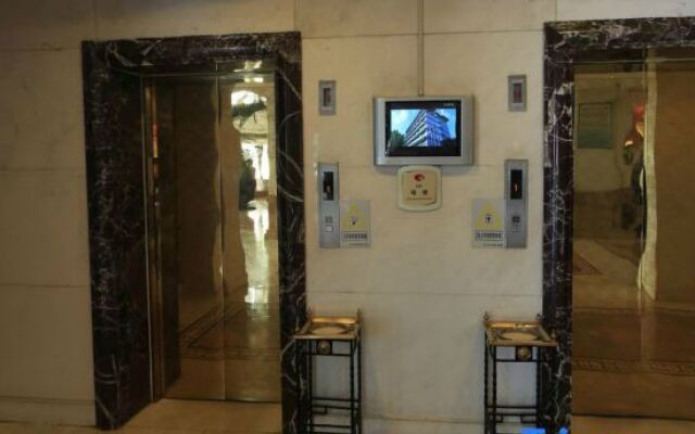 Ruifeng International Hotel （Southwest Gate）
