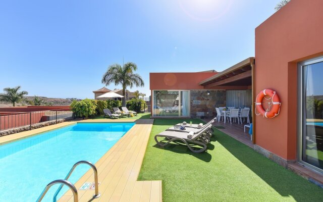 Par 4 Villa 16 Salobre Golf Holiday Rental