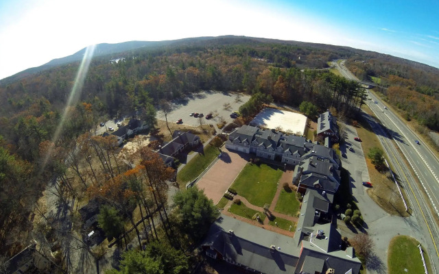 Wachusett Village Inn