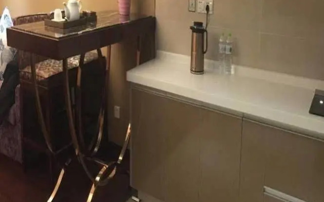 Senberstan Sixiangjia Holiday Apartment (Chengdu Financial City)