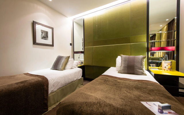 Crowne Plaza London - Battersea