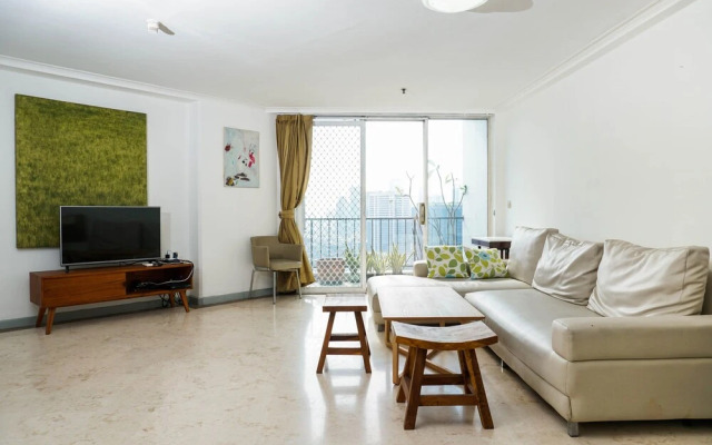 Spacious 3BR with Balcony at Puri Casablanca Apartment
