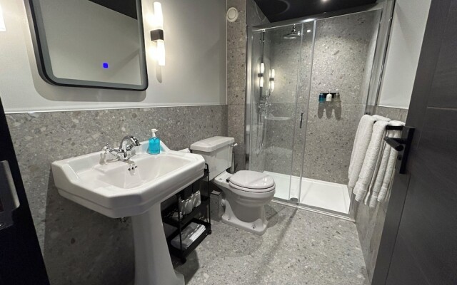 Crescent Place by Mansley