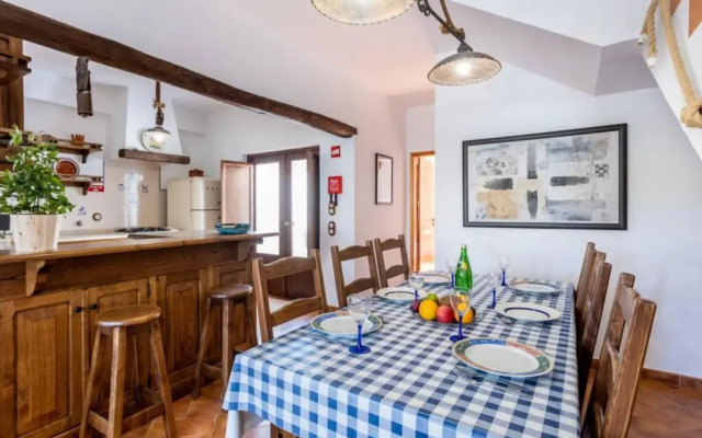 Sagres Chimneys House