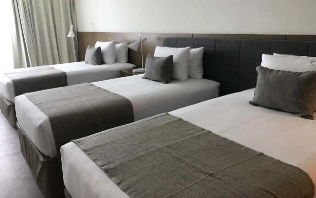 Ramada Plaza by Wyndham Sanya Bay