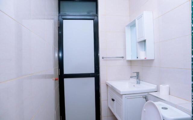 2Bedroom Luxury near JKIA airport/SGR with balcony
