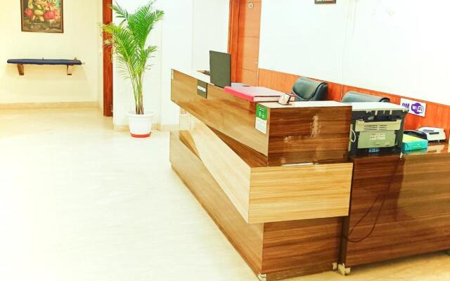 OYO 10200 Hotel The Aroma Residency
