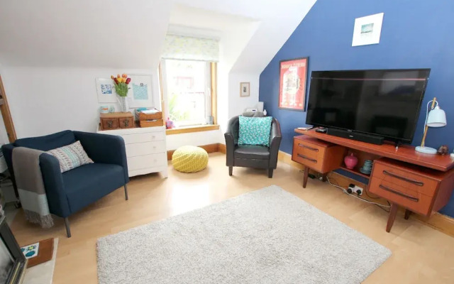 Kenneth Street Apartment