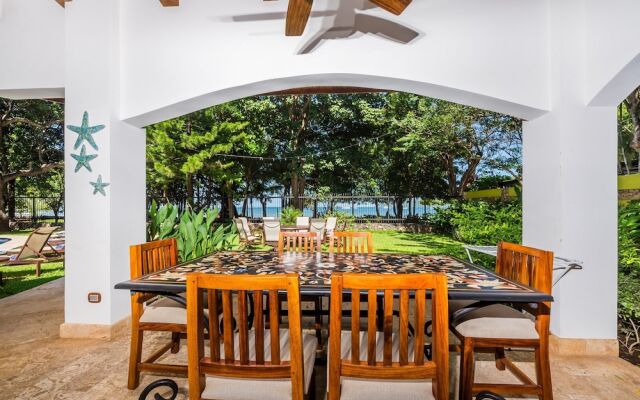 Blue Jewel Oceanfront Private Villa