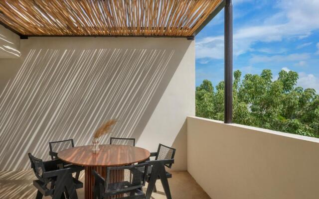 2 BedBath PRIVATE Rooftop & Pool for 6