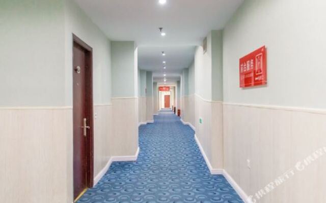 Heng 8 Chain Hotel (Jiashan Tingqiao South Road)