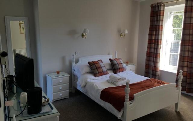Central Bar Guesthouse