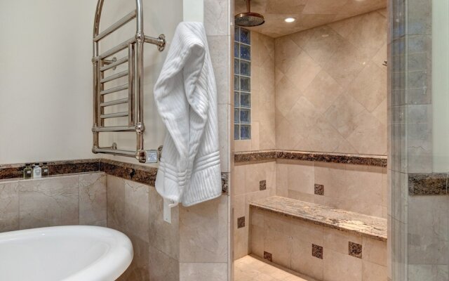 Abode at Heirloom House