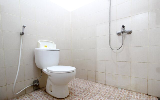 RedDoorz near Adisucipto Airport 3