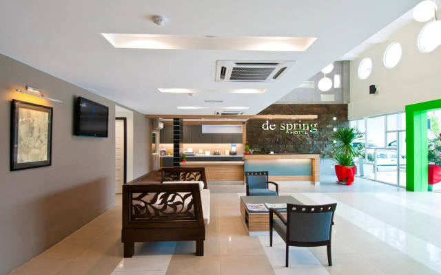 De Spring Hotel