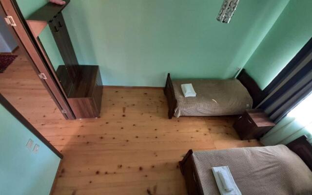 Guest House Eka
