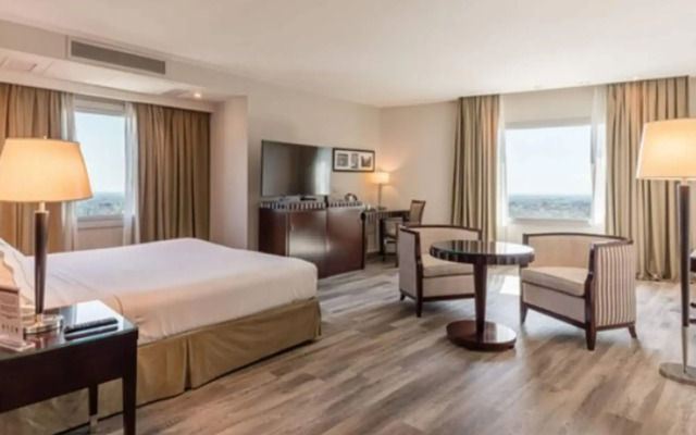 Diplomatic Hotel