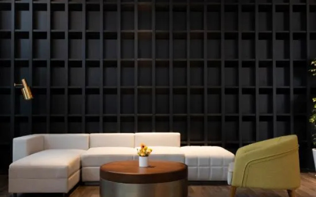 Leighton Hotel Hangzhou (Xintiandi Xiwen Street Subway Station)