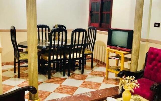 2 Bedroom Apt partial Sea View