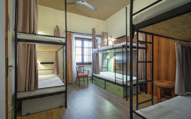 Hostel Little Quarter
