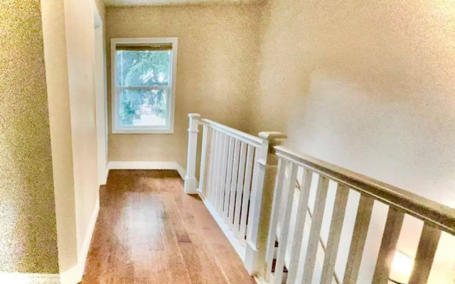 Charming Stay in Marvelous Seattle