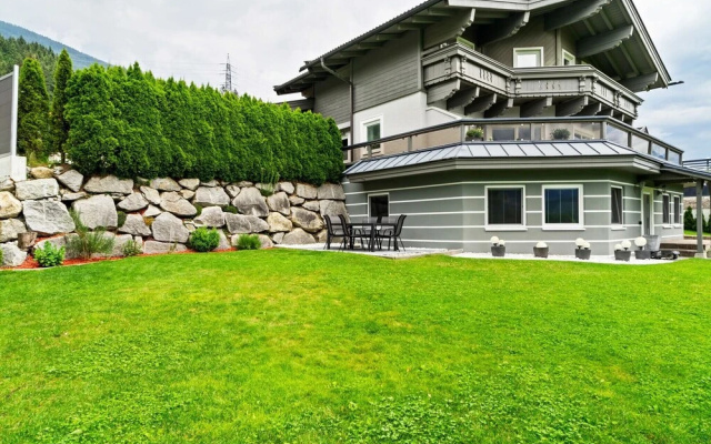 Plush Apartment in Neukirchen am Großvenediger near Ski Area