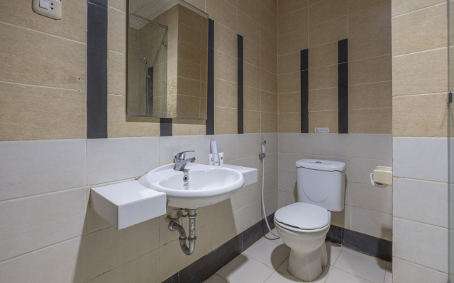 OYO 1114 Hotel Denpasar Makassar