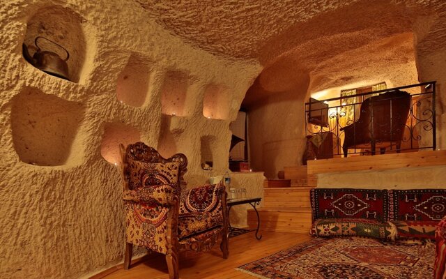 The Owl Cave Hotel