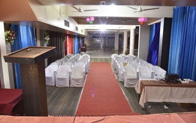 Oyo 49896 Hotel Ic Inn