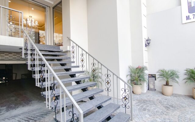 Prime K9 Grand by FabHotel