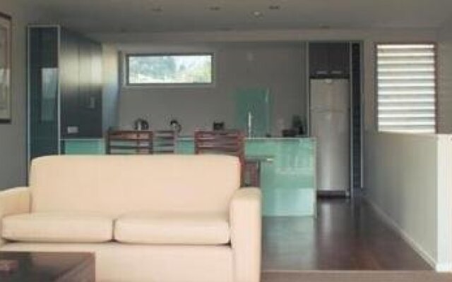 The Moorings on Marlborough Apartment