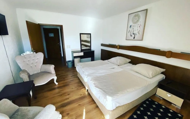 Land Hotel Zum Kühlengrund&soultans Paradise