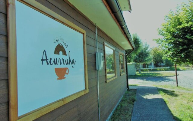 Cafe & Hostal Acurruka