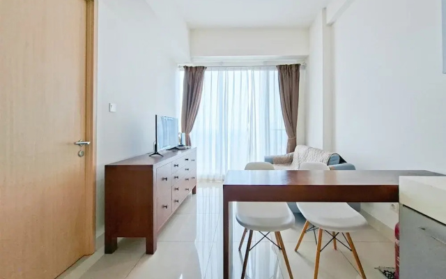 Simple Look 1Br Apartment At Tree Park City Bsd