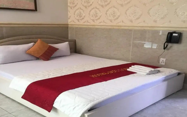 Duc Long Hotel