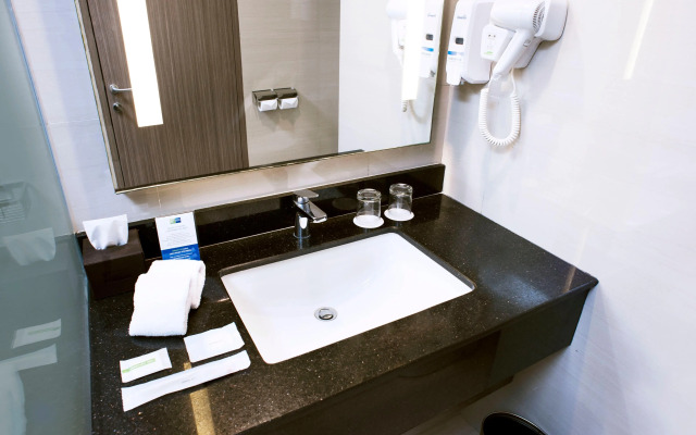 Holiday Inn Express Surabaya CenterPoint by IHG